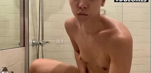  DOEGIRLS - Stefanie Moon - Hot Russian Masturbates During Shower